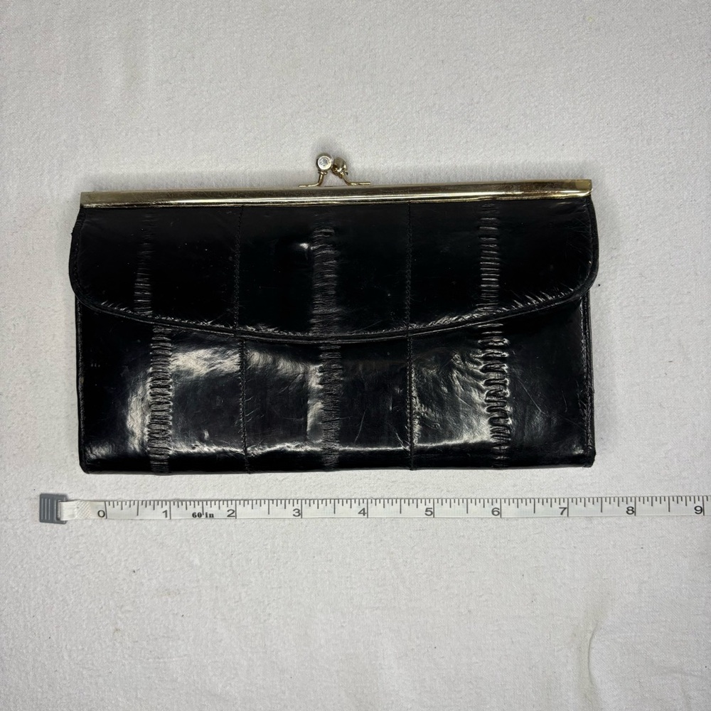 Vintage Mundi Genuine Eel Skin Kiss Lock Coin Purse Black‎ Wallet With Gold Tone